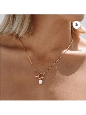 Atolea Gold Pearl Pendant Necklace